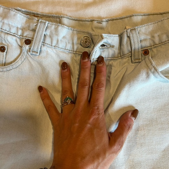 Vintage Levi’s Denim shorts in lightest blue! - Picture 8 of 8